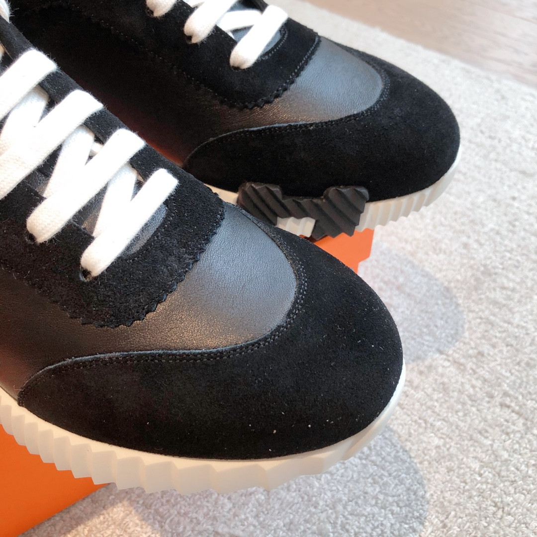 UA Hermès Bouncing Sneaker