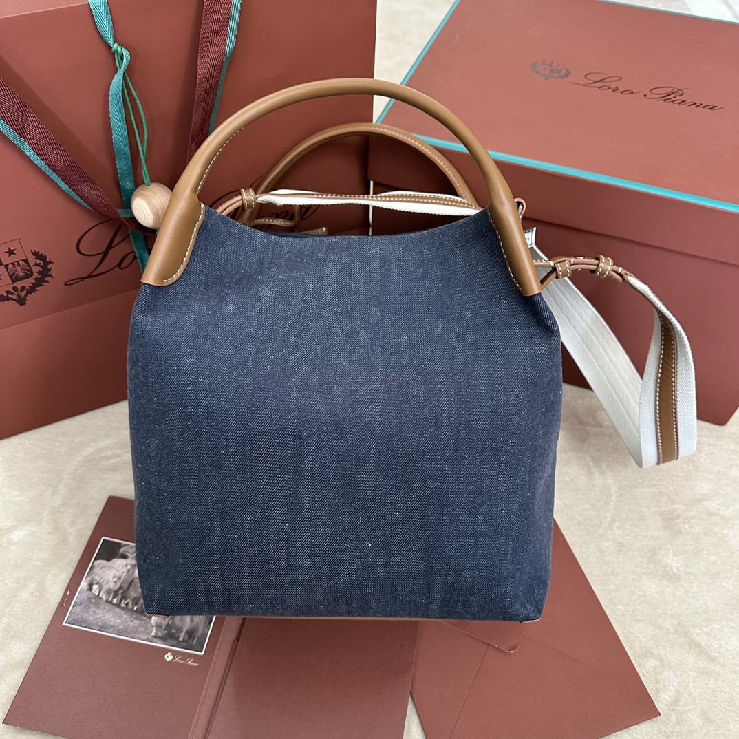 L**o p*ana large bale cotton bag 24x20x27cm