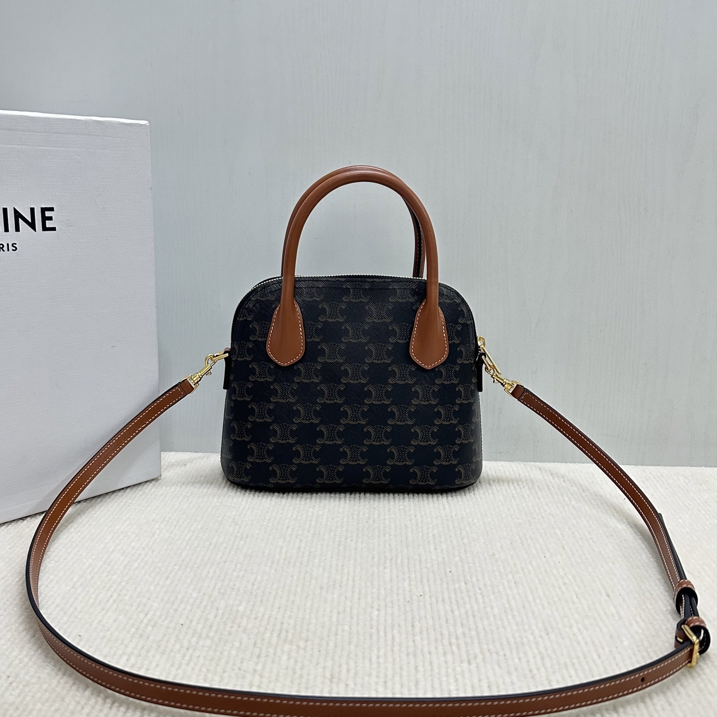 Ce**e teen honorine bag in triomphe canvas and calfskin 22.5x17x10cm