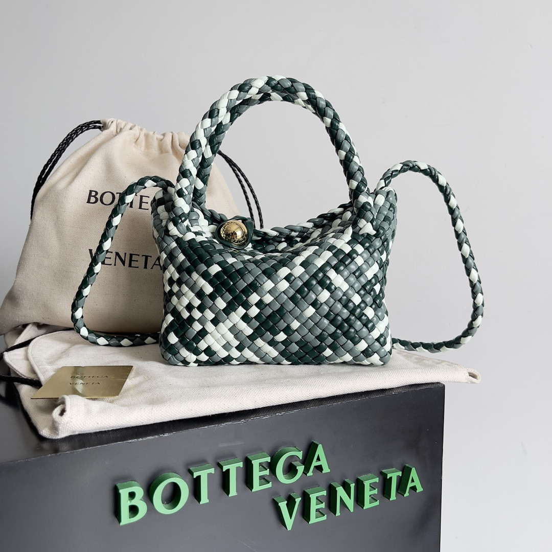 bo*te*ga Ve*ne*ta small tosca 16.5x20x7cm