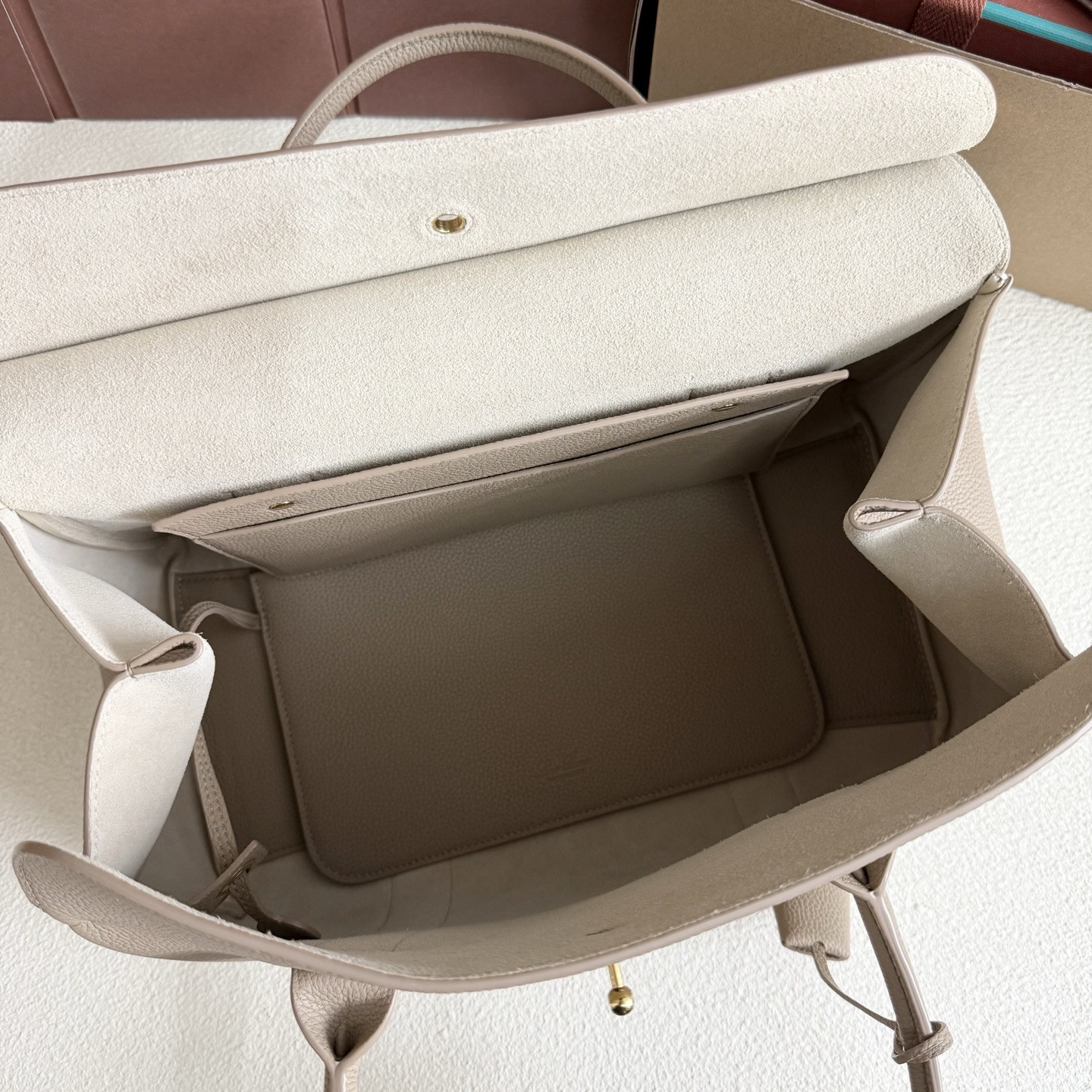 L**o p*ana loom l32 calfskin 33x23x18cm