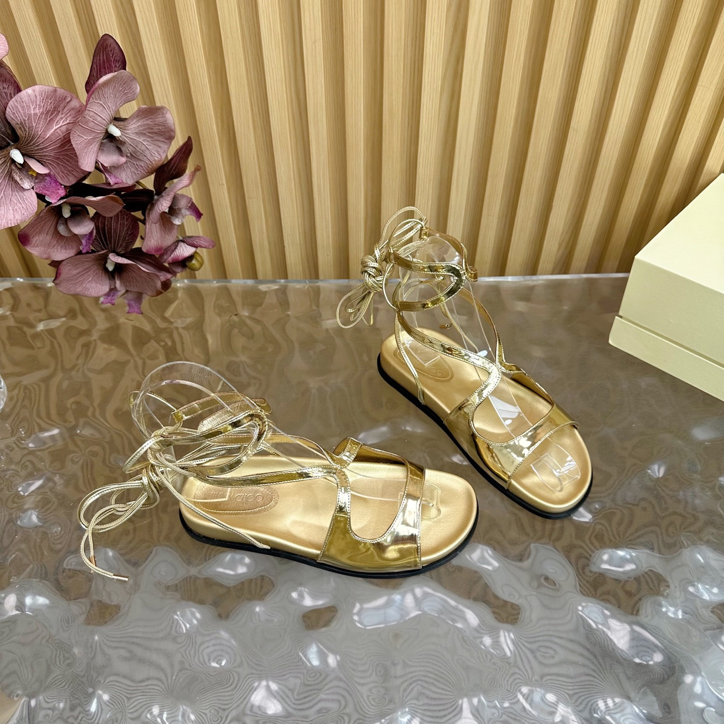 ua Ji*y Ch* sandals