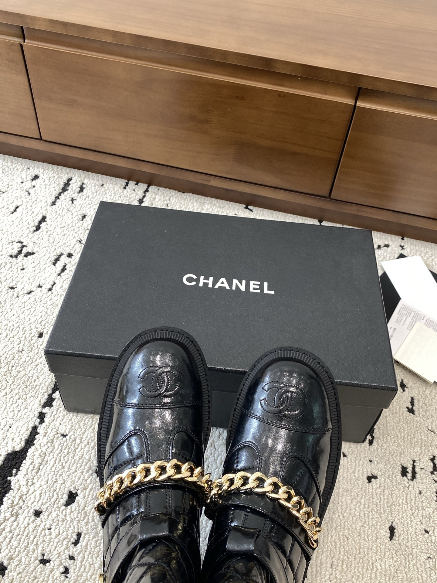 ua Ch*el boots