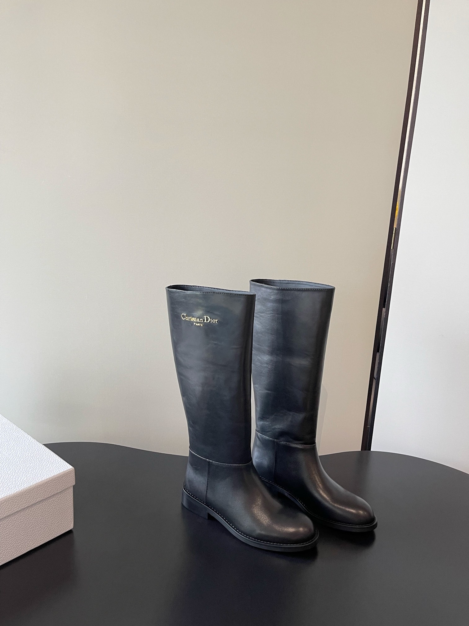 ua D*or d-town boot