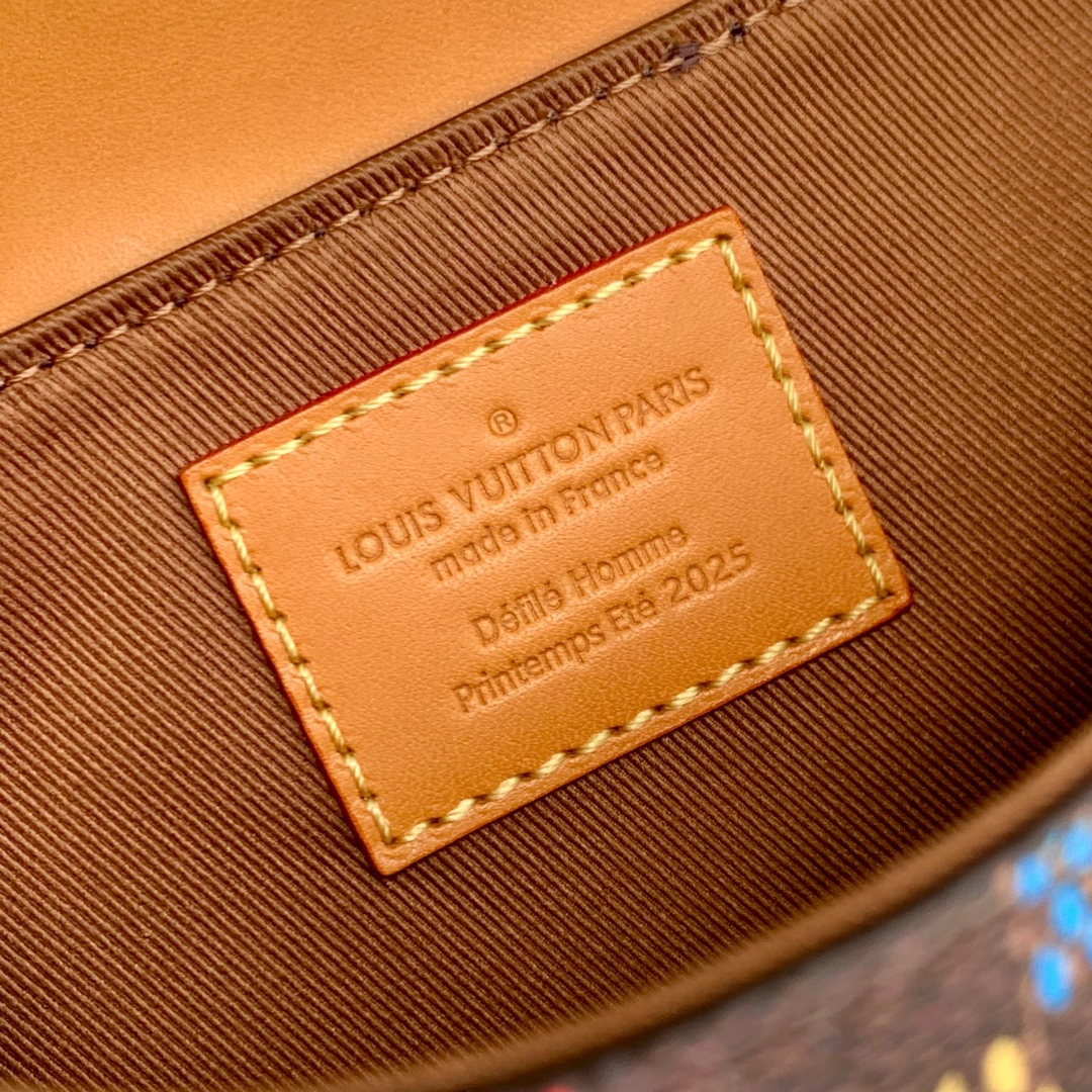 l0vis Vvtt0n steamer east west-n00187-11 x 5 x 20cm