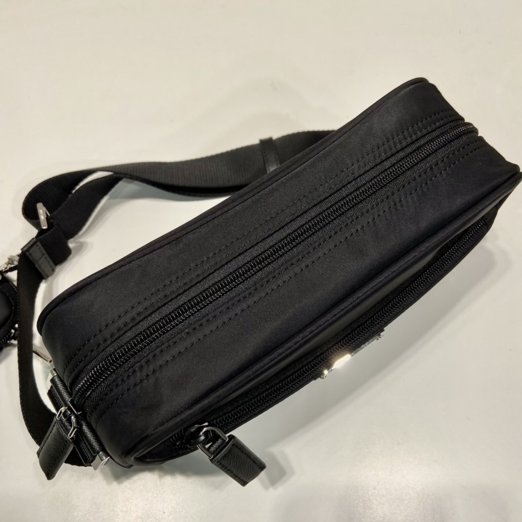 Pra*a 1bc167 crossbody bag -23*15*7cm