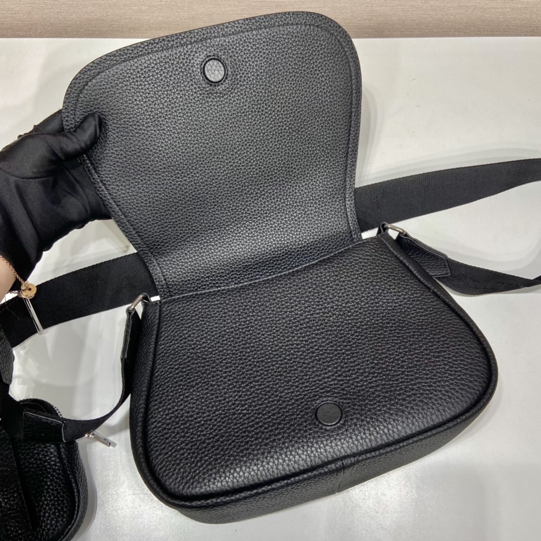 Pra*a 1bd293 crossbody bag -24*17*9.5cm