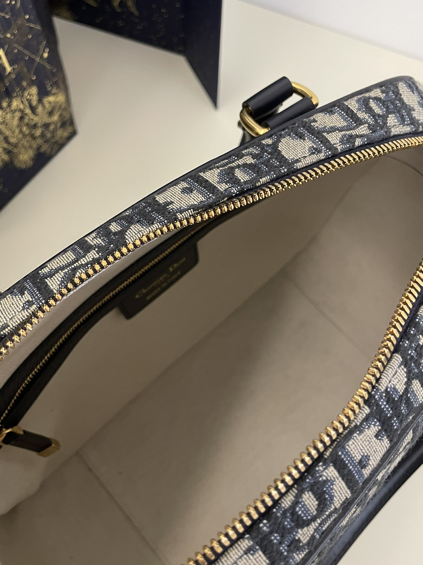 D*or vibe bowling bag-31*11.5*22.5cm