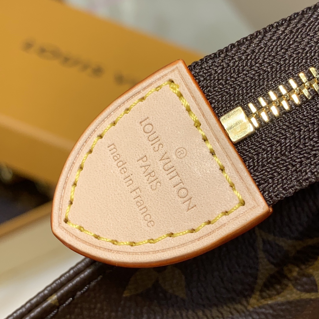 l0*is V*t0n toiletry pouch -19* 15*6cm