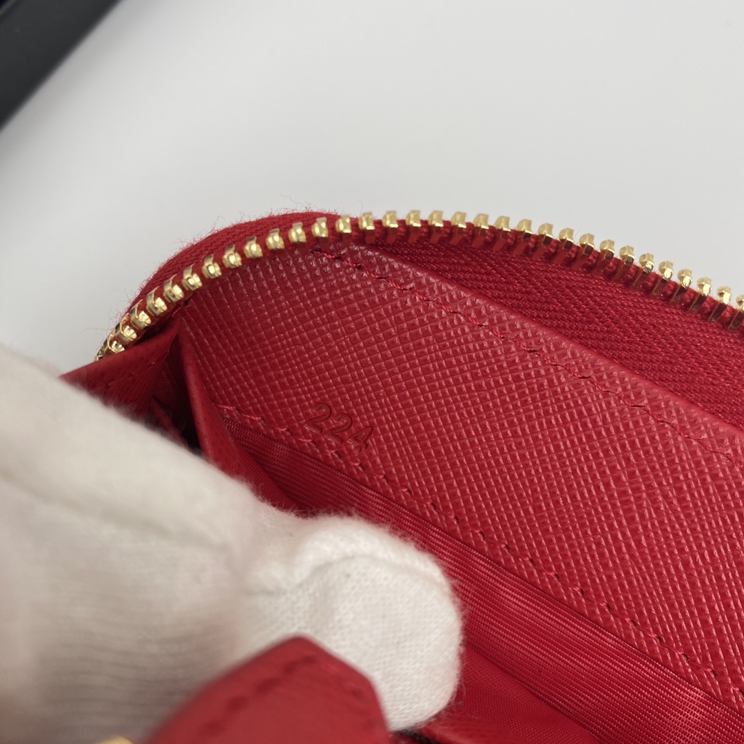 Pra*a wallet-20*10cm