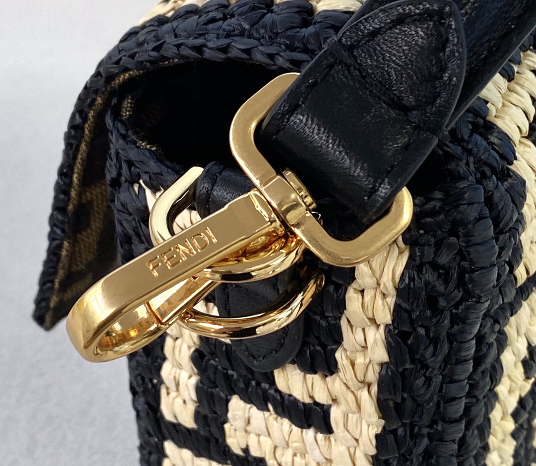 F**di medium baguette bag-26x15x4cm