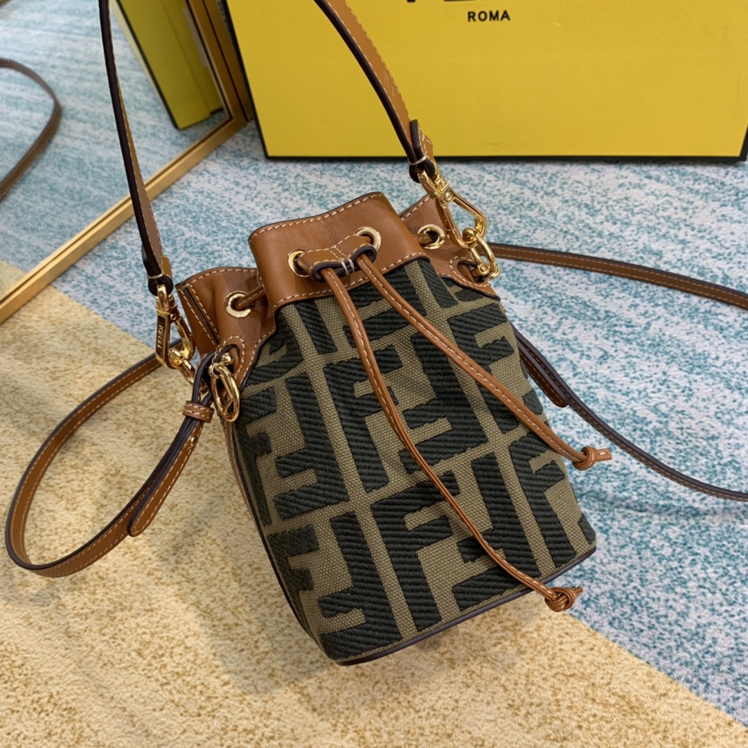 F**di mini mon tresor bag -12x18x10cm