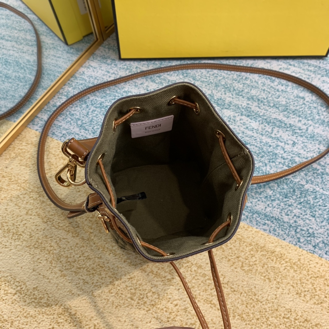 F**di mini mon tresor bag -12x18x10cm