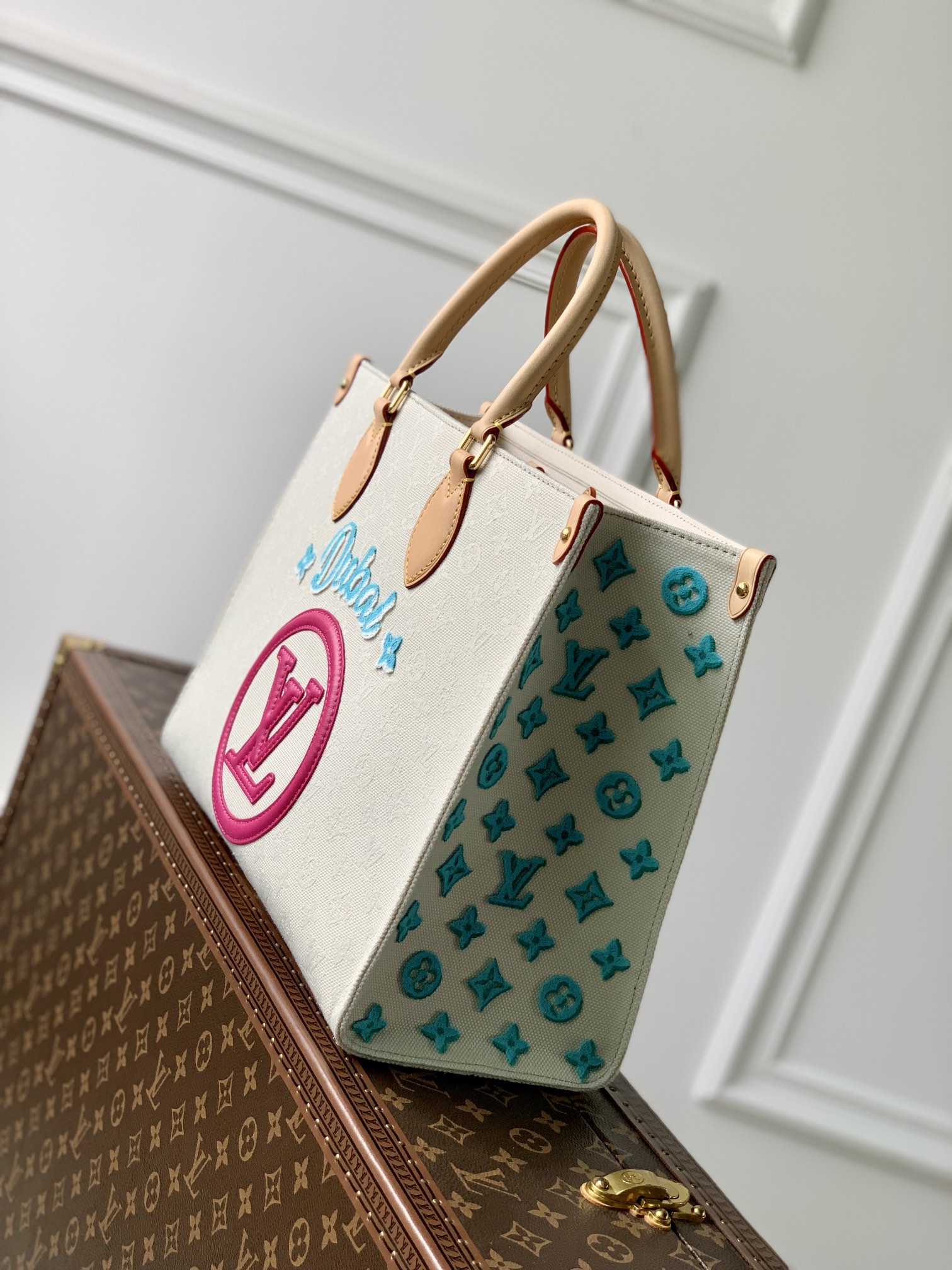 l0*is V*t0n small onthego handbag-35*28*15cm