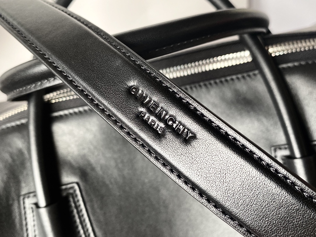 G1uenchy antigona soft tote-30*8*25&45*9*35cm