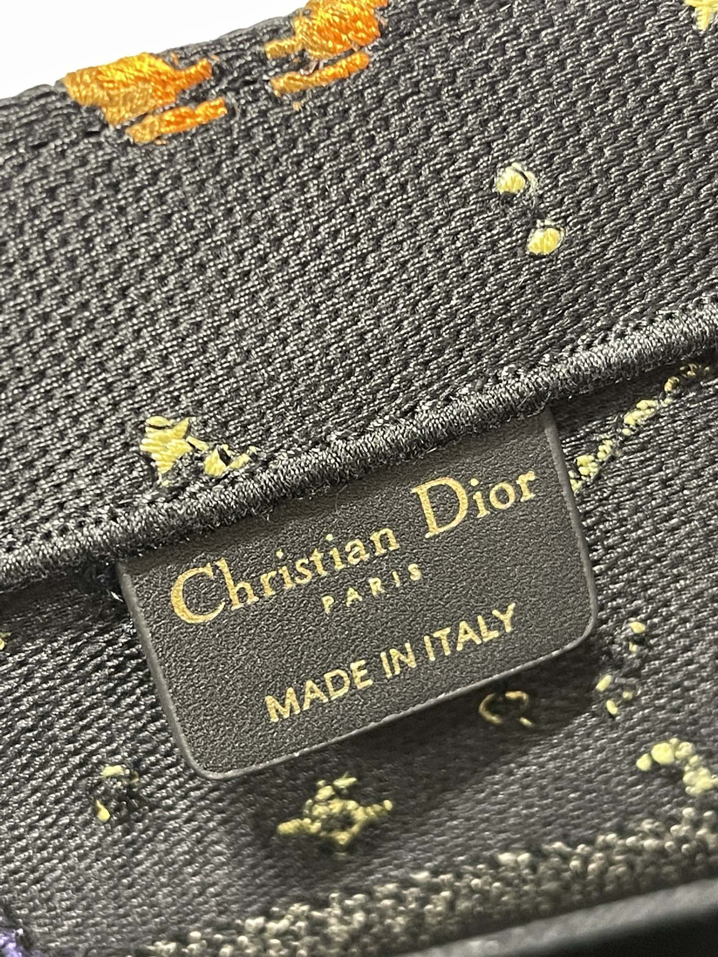 D*or small book tote-36.5cm