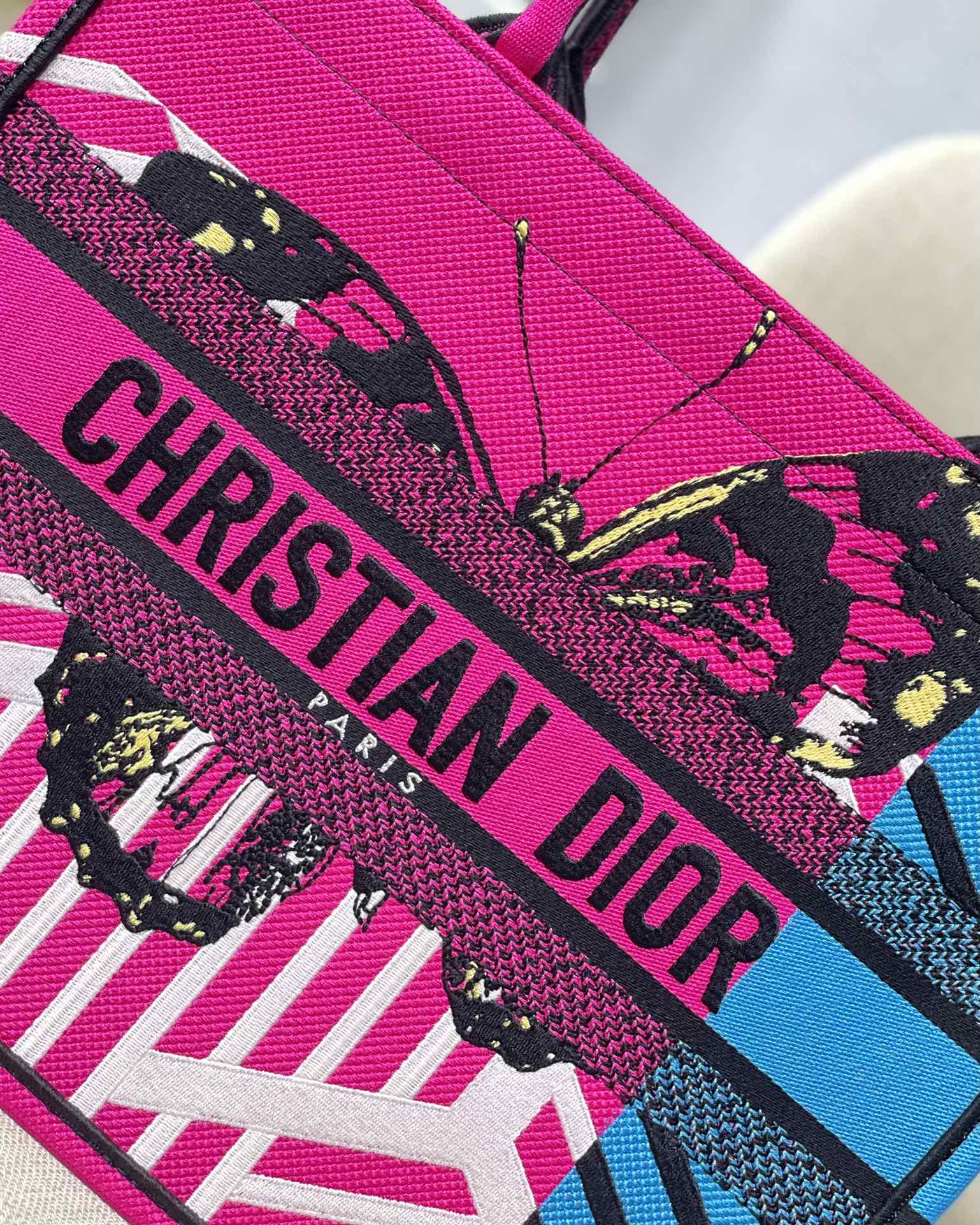 D*or small book tote-36.5cm