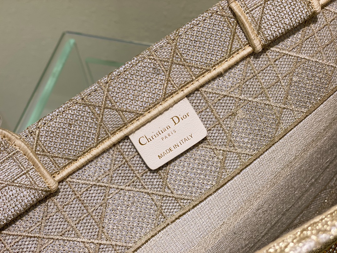 D*or small book tote-36.5cm