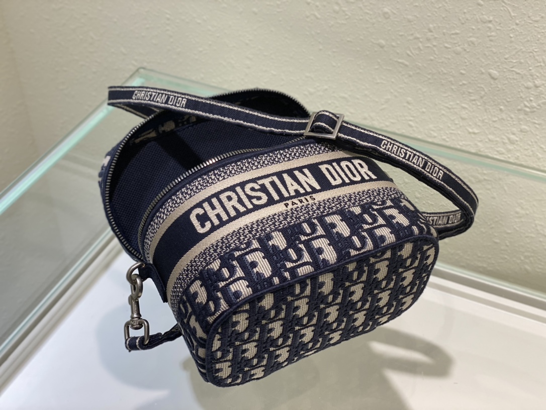 D*or cosmetic bag-18*.5*13*10.5cm