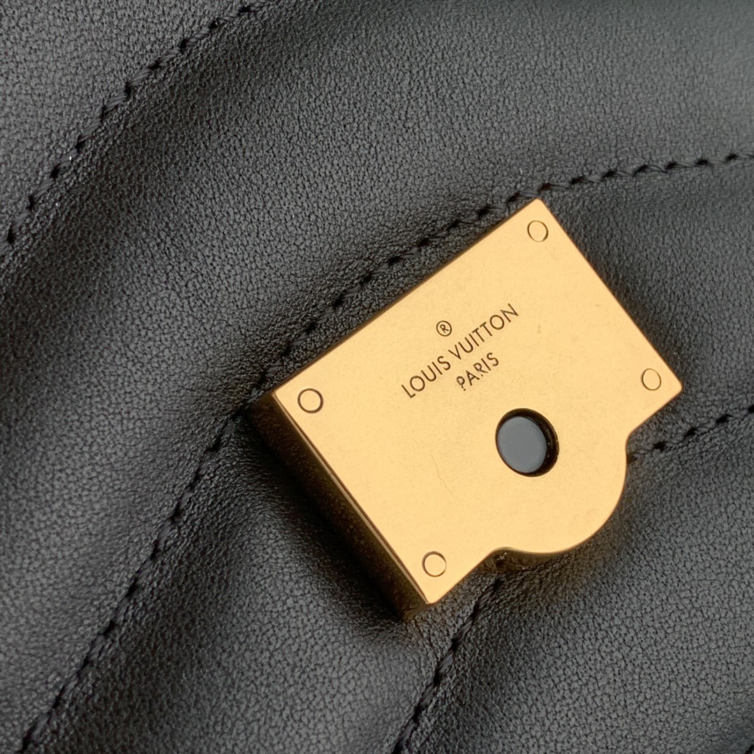 l0*is V*t0n new wave bag-24x14x9cm