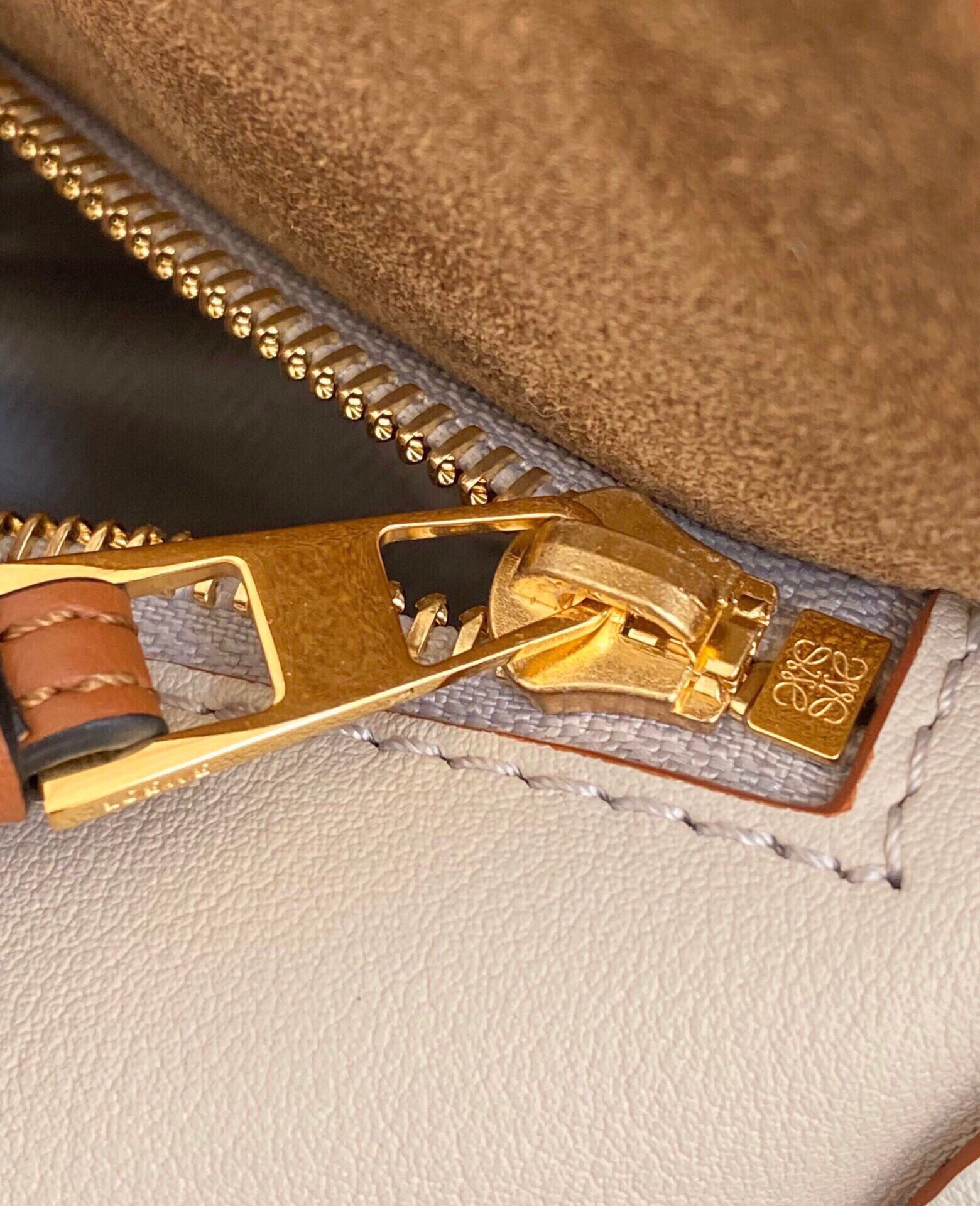 L0ew* puzzle small bag-24*10*14cm