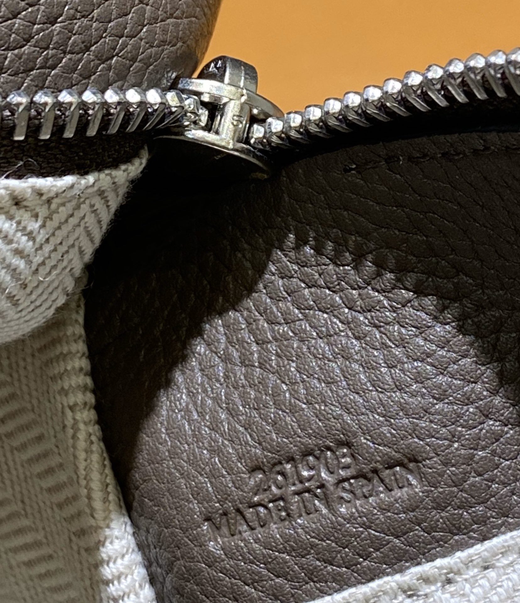 L0ew* puzzle small bag-24*10*14cm