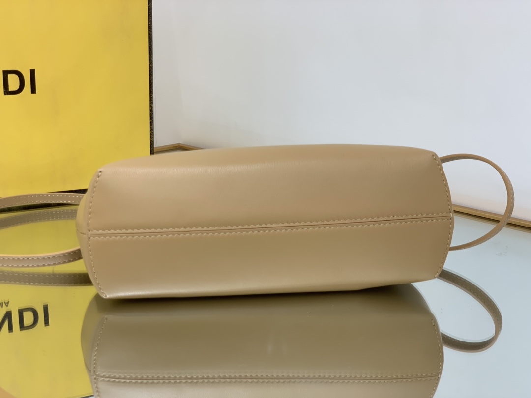 F**di first bag-26*9.5*18cm