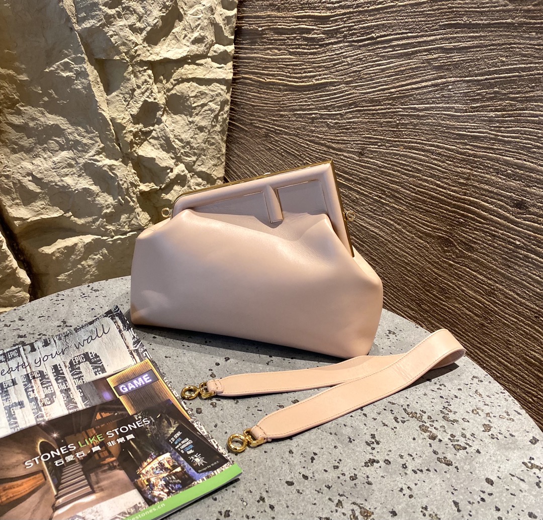 F**di first bag-26*18*9.5/32.5*23.5*15cm