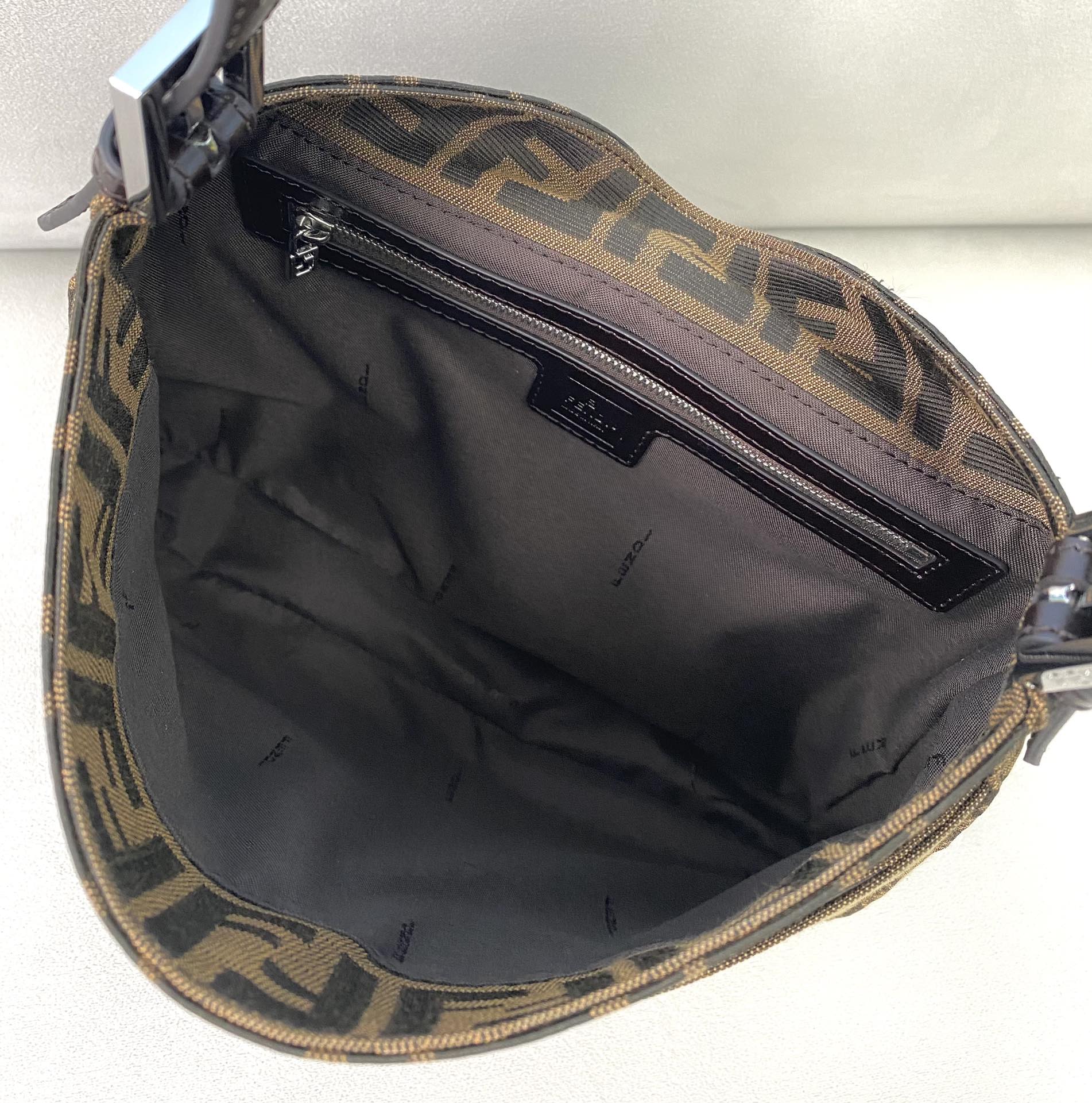 F**di vintage handbags-28×4×24cm