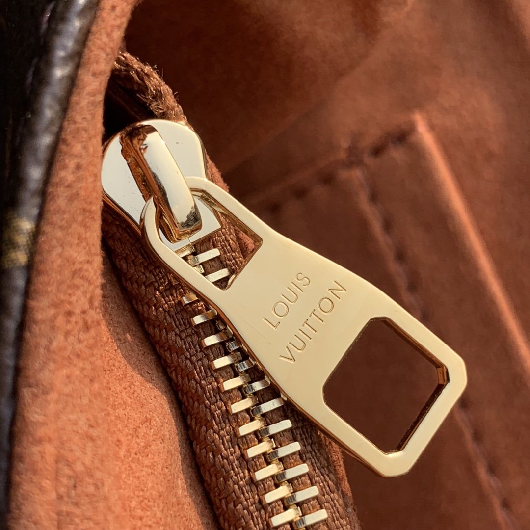 l0*is V*t0n saint placide chain bag-24.5*6.5*16.5cm