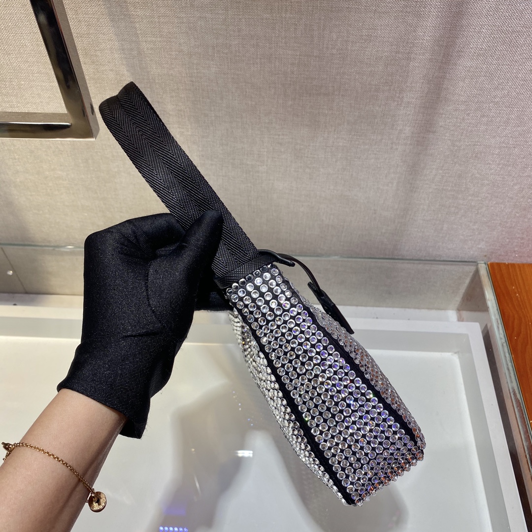 Pra*a nylon 1ne515 hobo bag-23*14*5cm