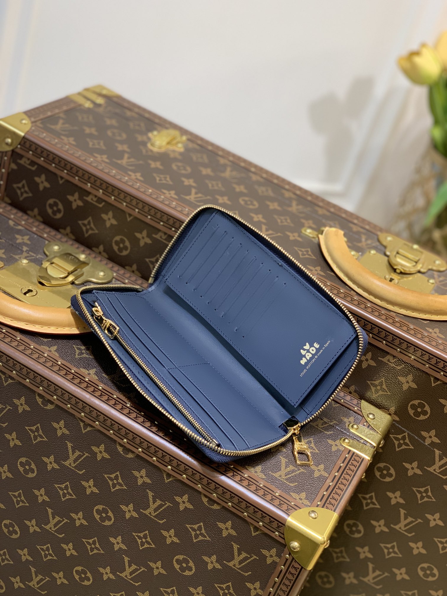 l0*is V*t0n zippy vertical wallet m63095-20*10cm