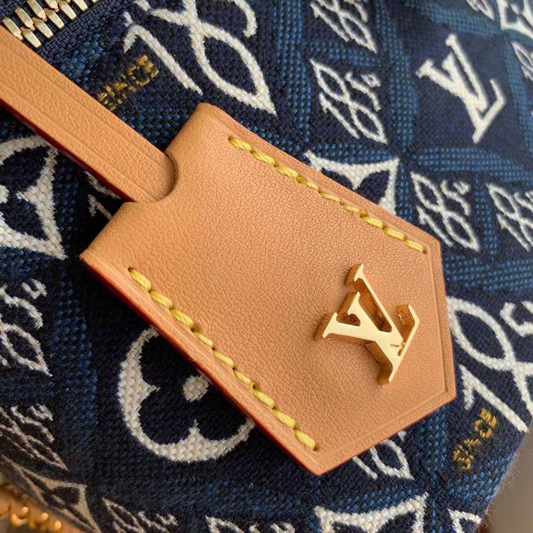 l0*is V*t0n since 1854 vanity-14*19*10cm