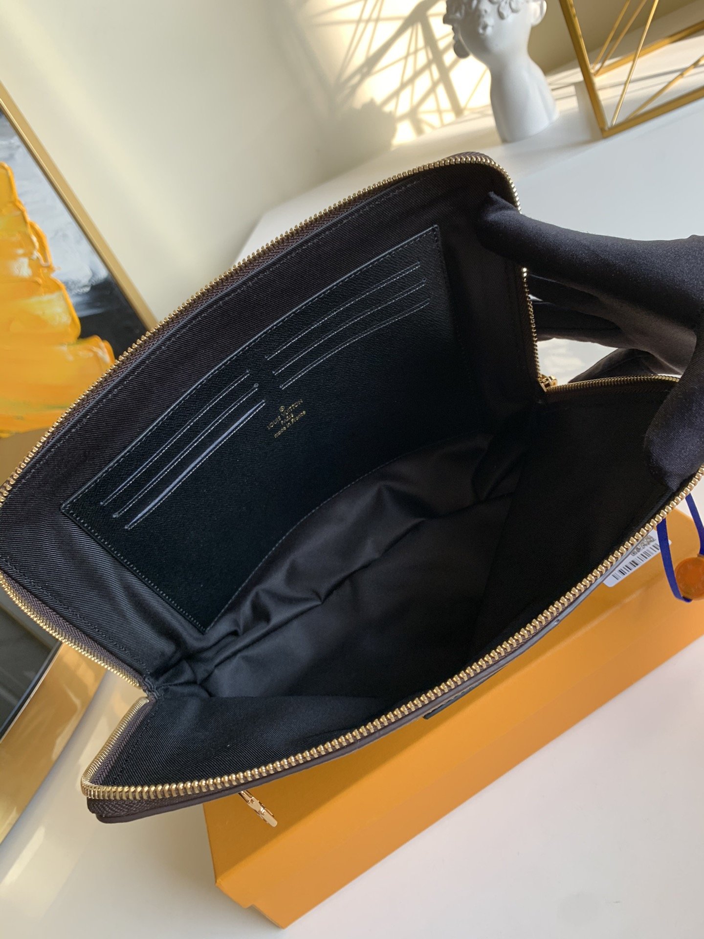 l0*is V*t0n new pouch-21*27*5cm