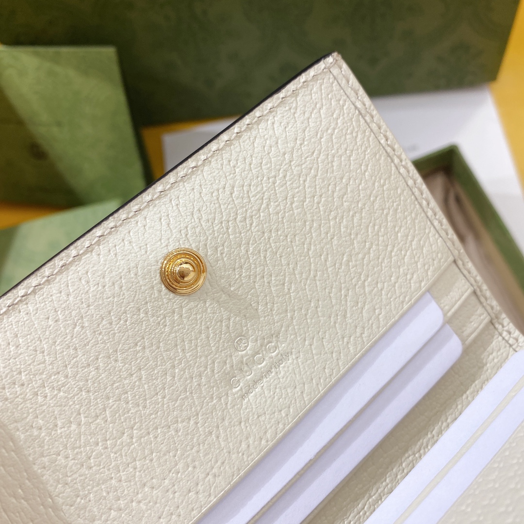 G*u*i wallet-11*8.5*3cm