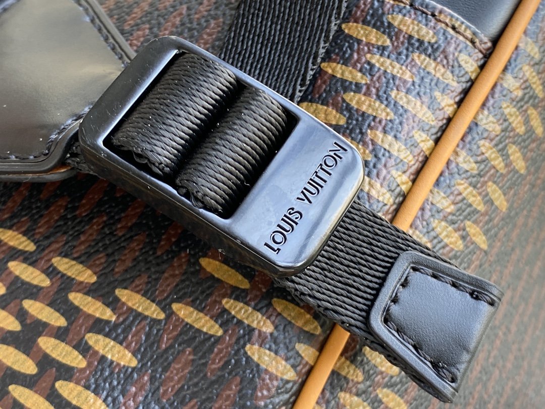 l0*is V*t0n christopher backpack-41*48*13cm