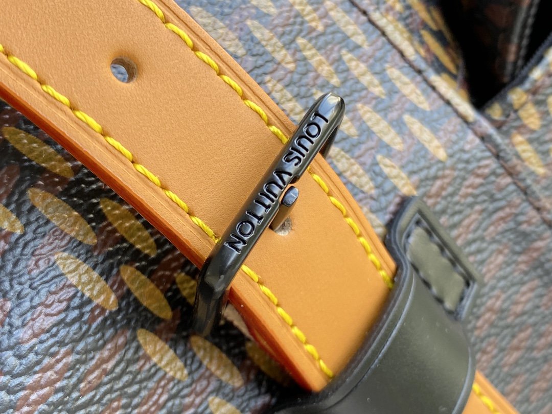 l0*is V*t0n christopher backpack-41*48*13cm