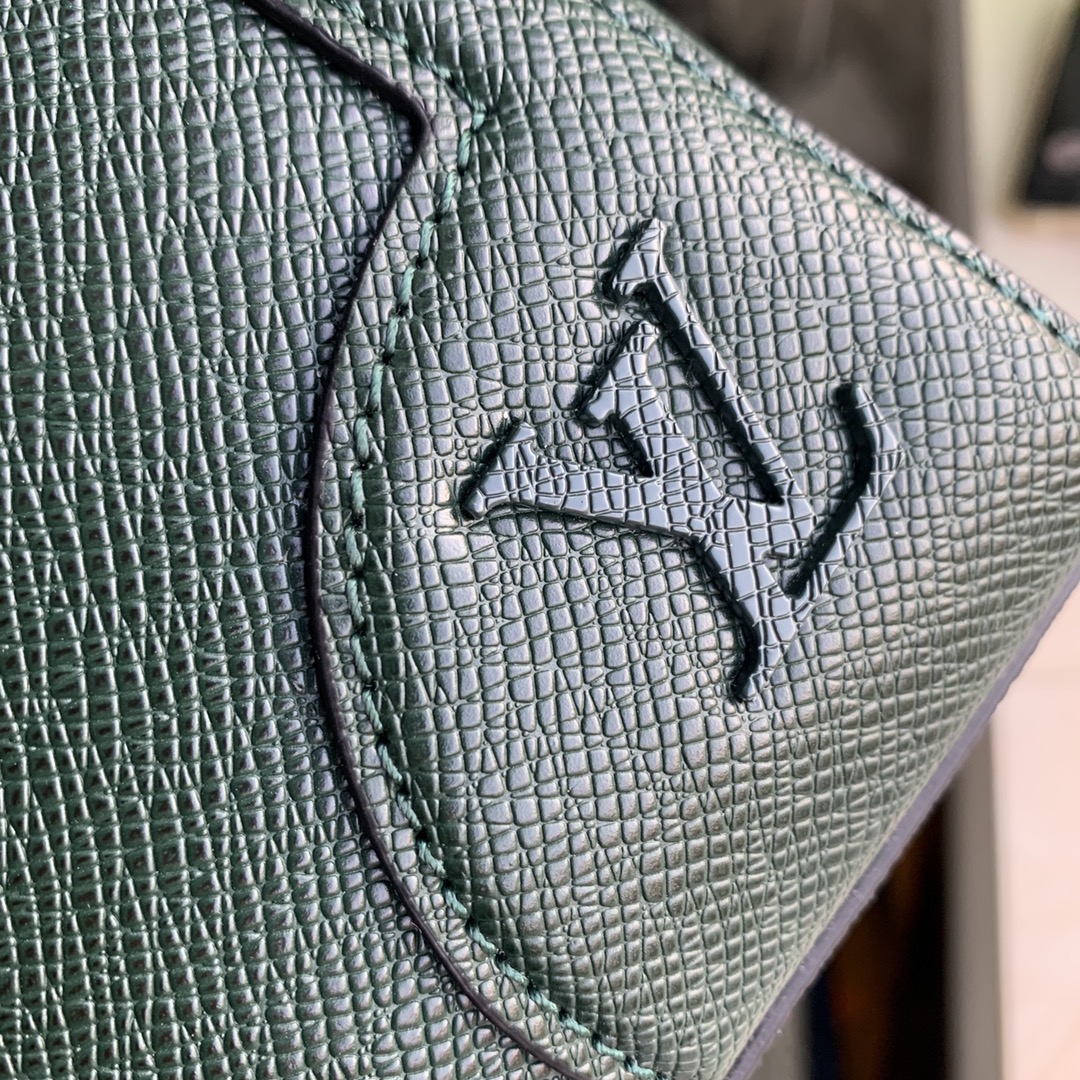 l0*is V*t0n slim briefcase-40 x 29 x 4cm