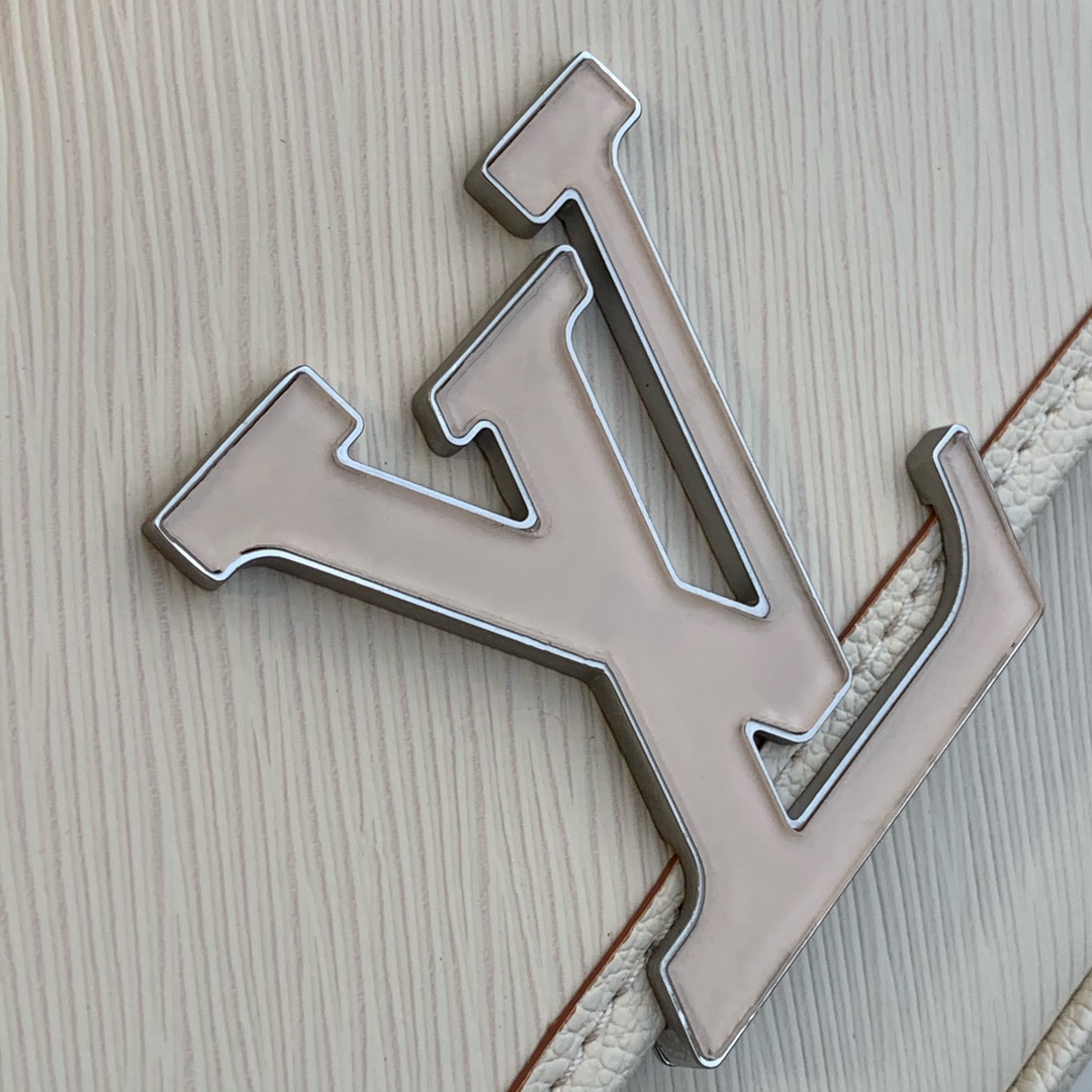 l0*is V*t0n buci handbag-24.5 x 15.5 x 9cm