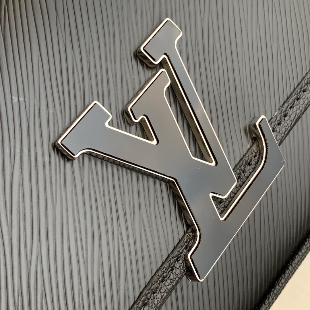 l0*is V*t0n buci handbag-24.5 x 15.5 x 9cm