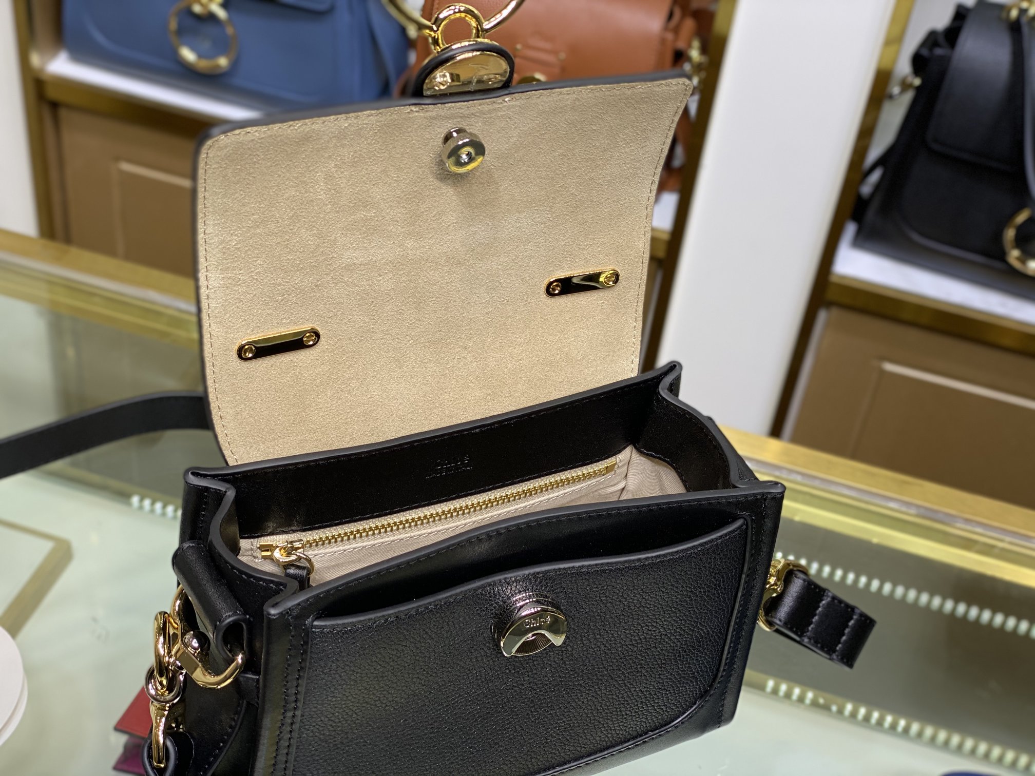 Ch10e tess bag-21*8*17cm