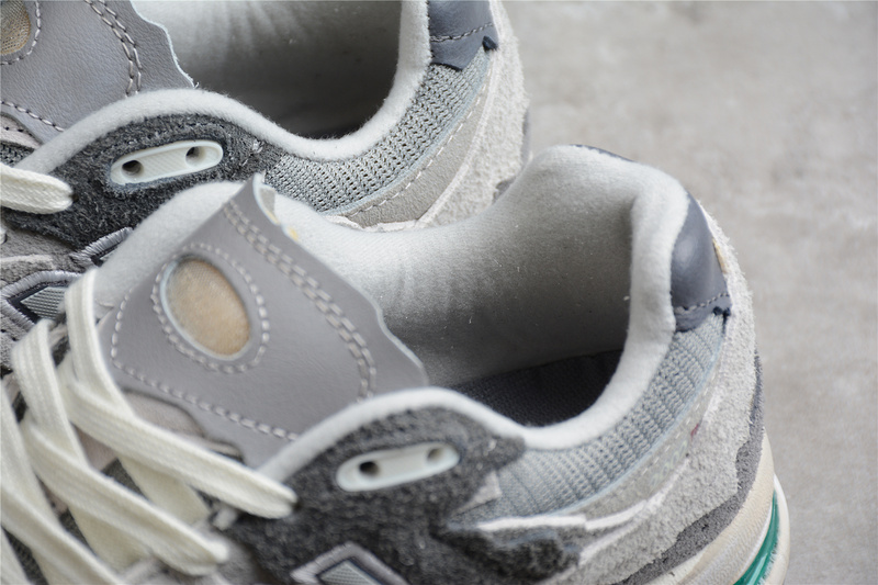 new Ba1an*e 2002r protection pack rain cloud m2002rda