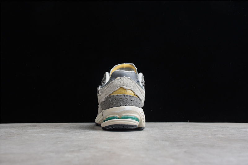 new Ba1an*e 2002r protection pack rain cloud m2002rda