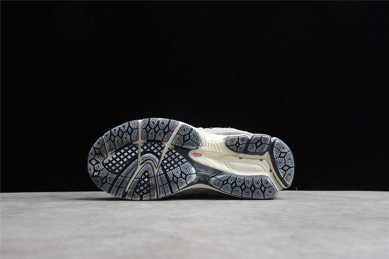 new Ba1an*e 2002r protection pack rain cloud m2002rda