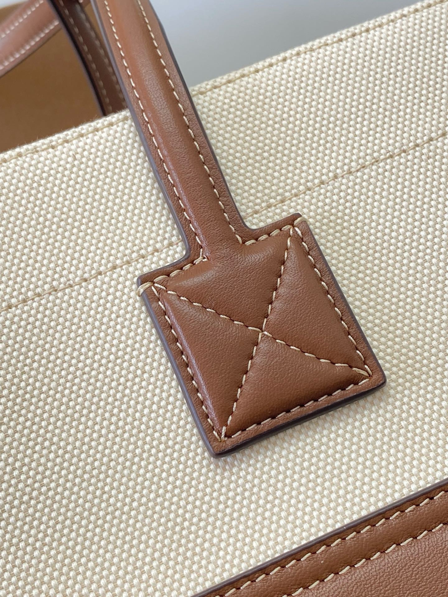 Bv*b*rry tote-40*16*30cm