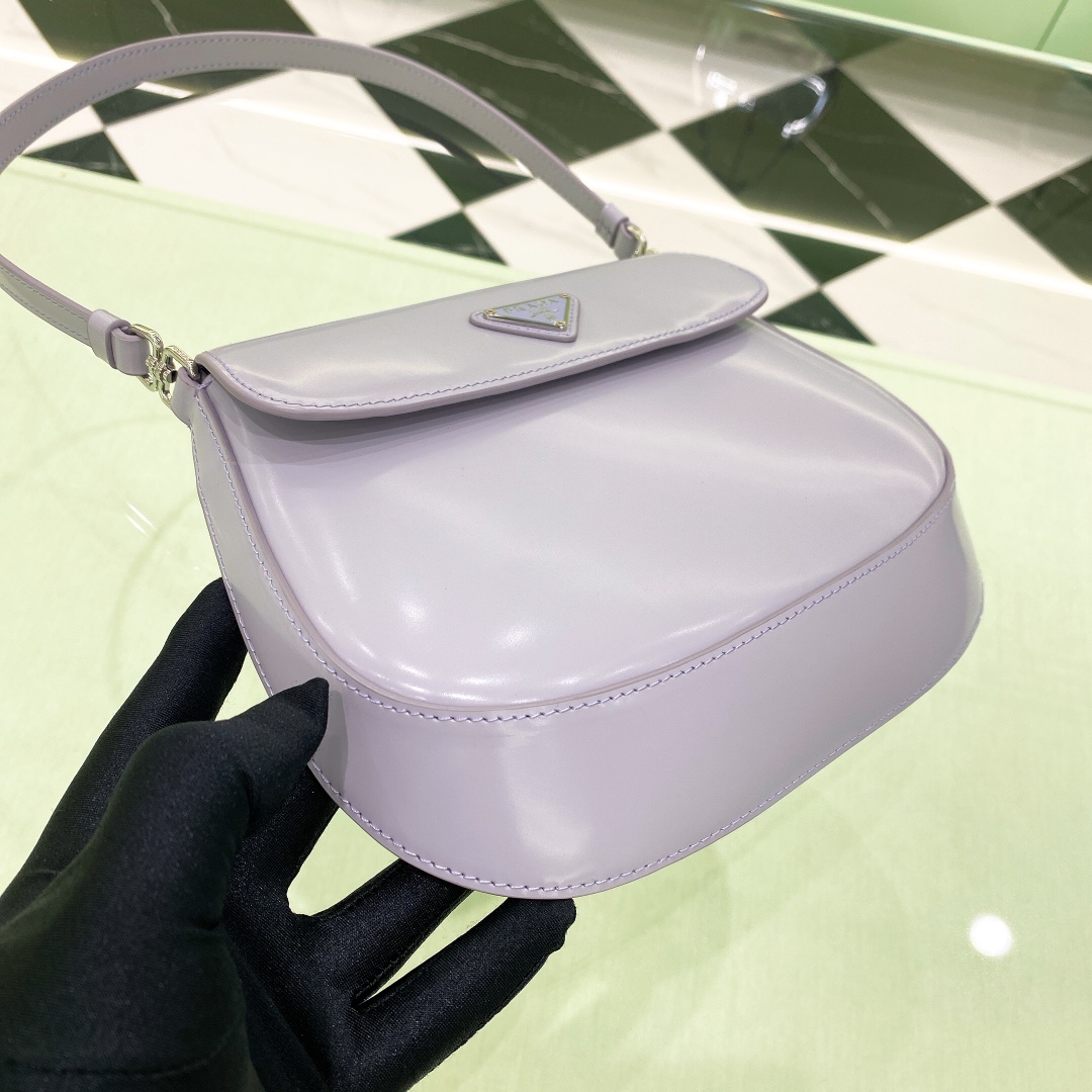 Pra*a cleo handbags-patent leather30x18.5x4cm