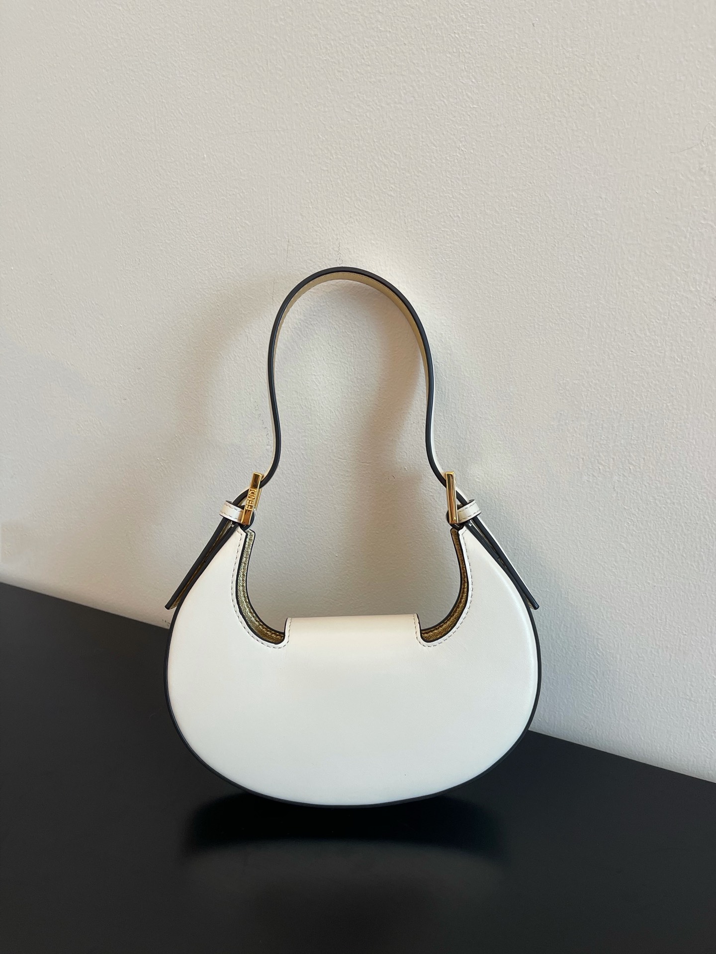 F**di cookie-22x4.5x17.5cm