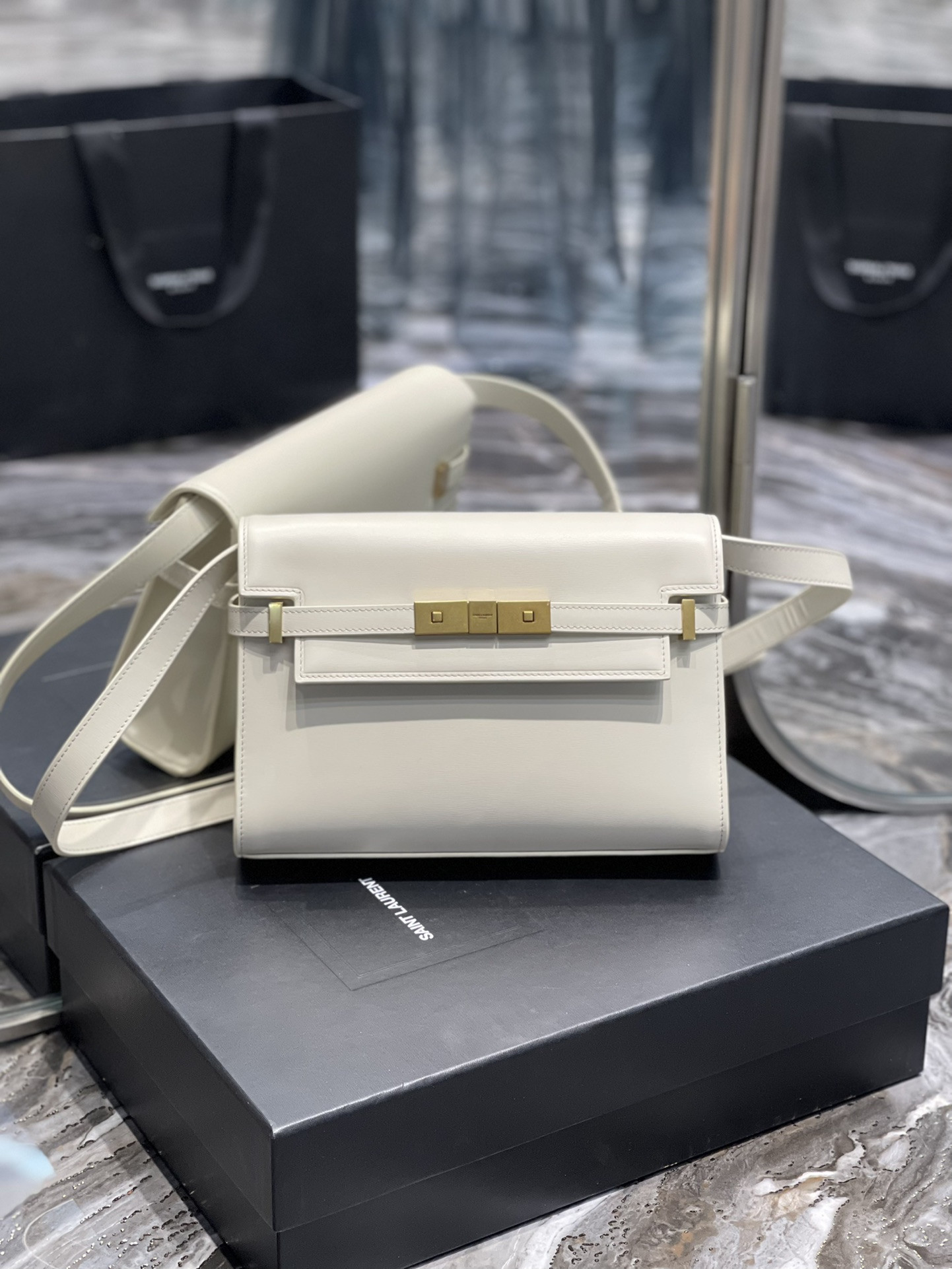 Y*L manhattan-26×18×6cm