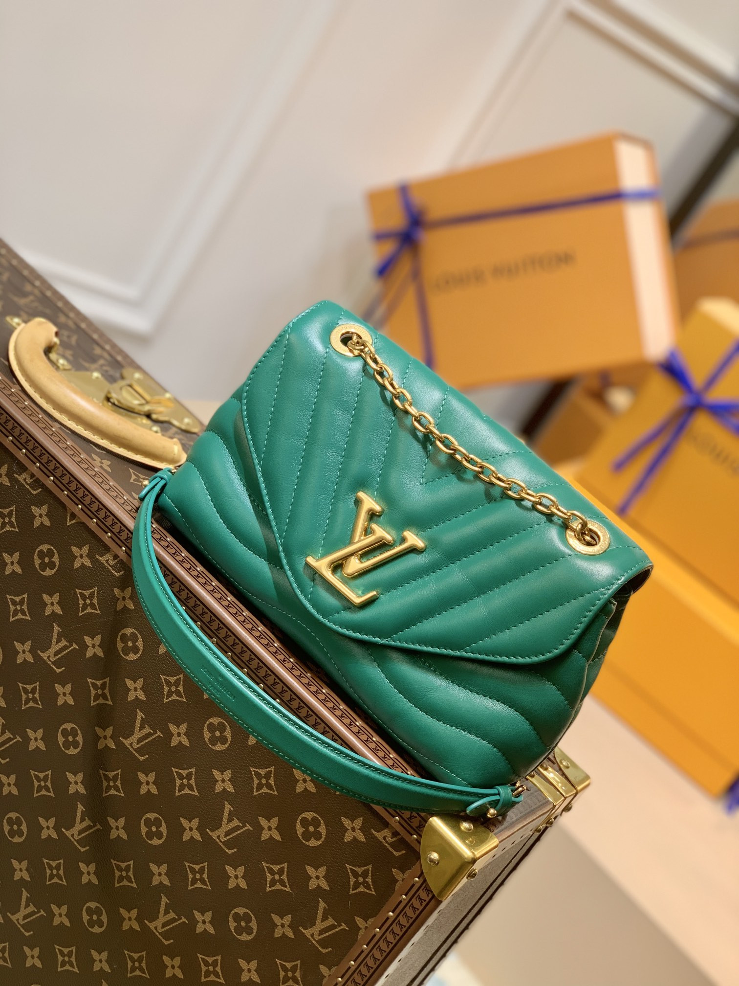 l0*is V*t0n new wave bag-24x14x9cm