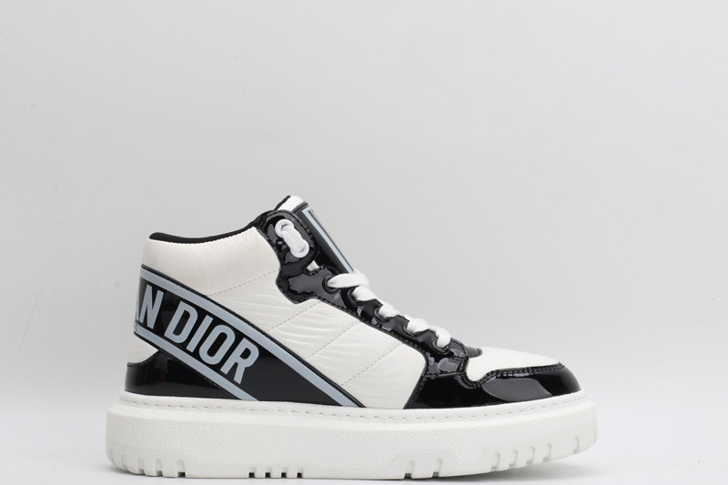 D*or high-top sneakers